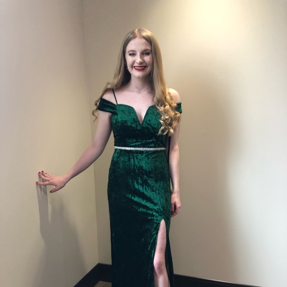 Jodi Kristopher Prom/Evening Attire - Picture 3 of 4